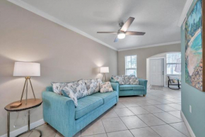 1st Floor Beauty Right By The Beach